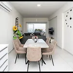 Apartamento The Icon 103 - Luxury 2br With Pool, Mythical Seas - Protaras Paralimni