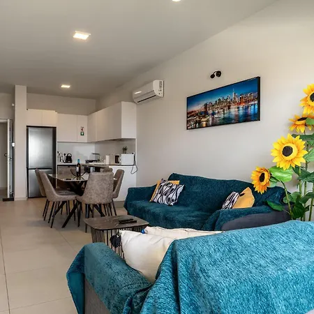 The Icon 103 - Luxury 2br Sea View With Pool, Mythical Seas - Protaras