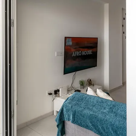 The Icon 103 - Luxury 2br Sea View With Pool, Mythical Seas - Protaras