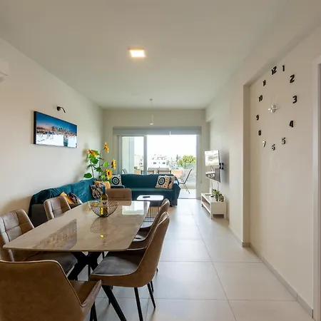 The Icon 103 - Luxury 2br Sea View With Pool, Mythical Seas - Protaras